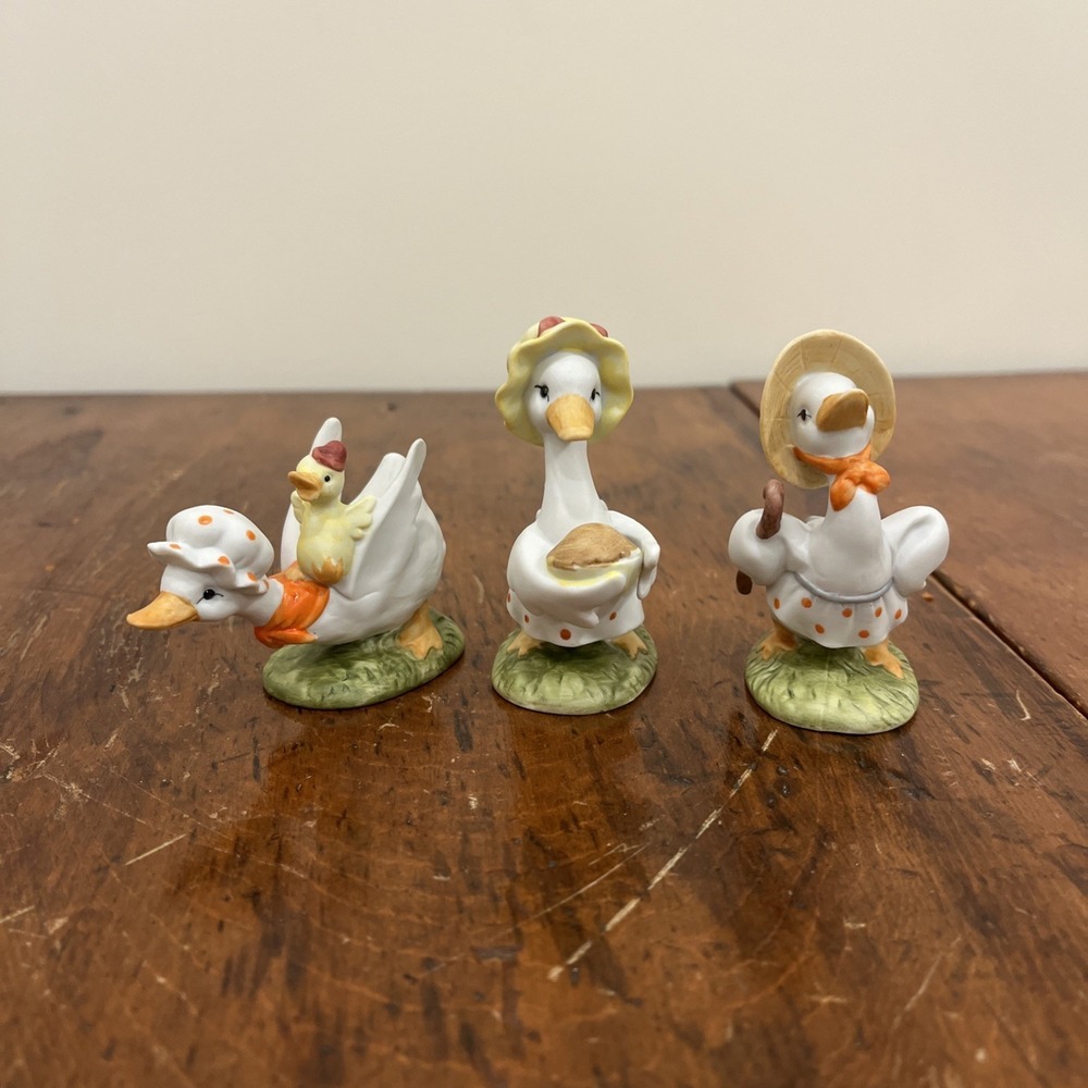 Vtg 3  Lefton China Mother Goose w/ Cane, Pie, Duckling 02348, Spring Easter